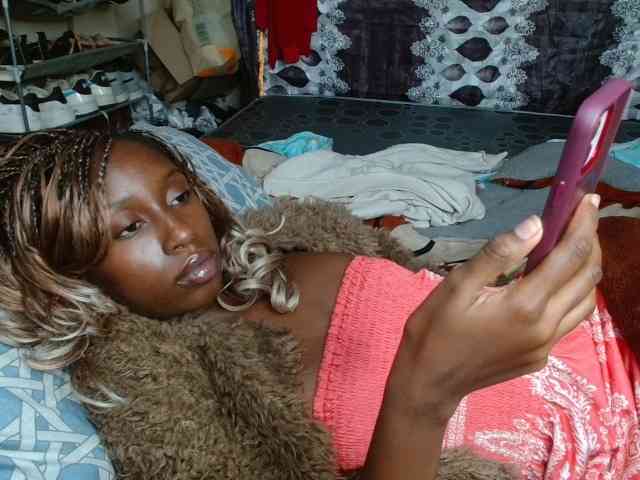 Boughie-birdy webcam