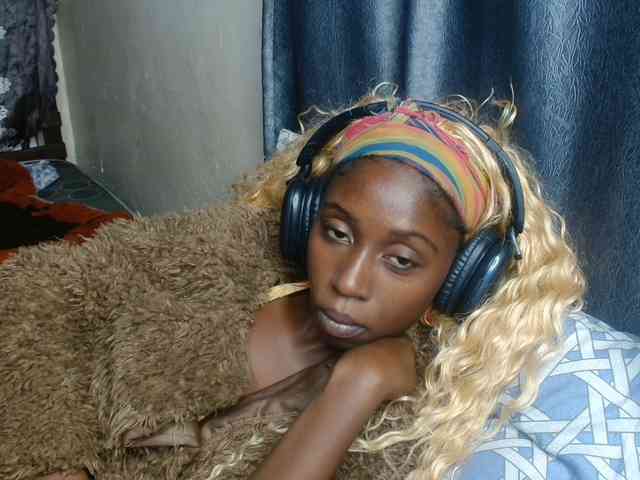 Boughie-birdy webcam