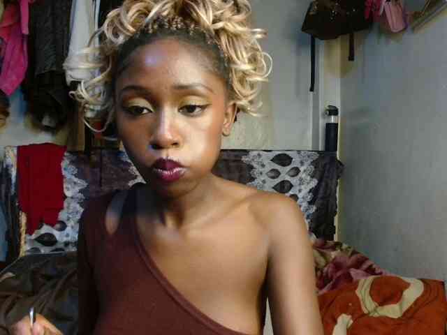 Boughie-birdy webcam
