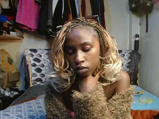 Boughie-birdy webcam