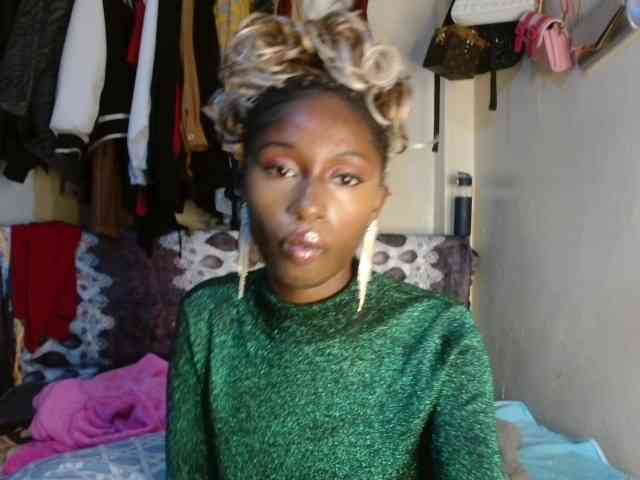Boughie-birdy webcam