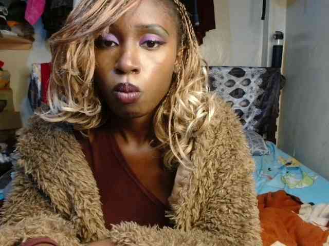 Boughie-birdy webcam
