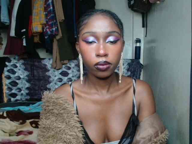 Boughie-birdy webcam