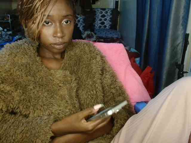 Boughie-birdy webcam