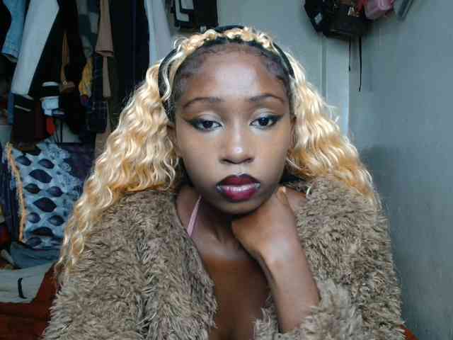 Boughie-birdy webcam