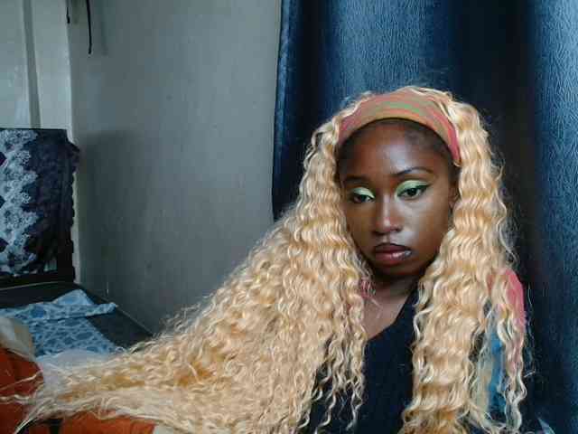 Boughie-birdy webcam
