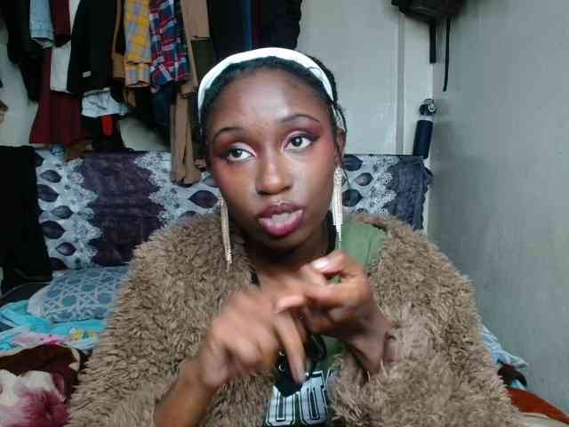 Boughie-birdy webcam