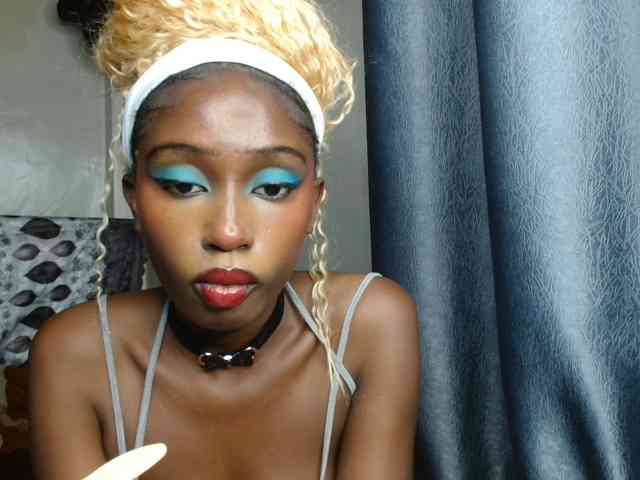 Boughie-birdy webcam