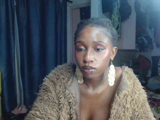 Boughie-birdy webcam