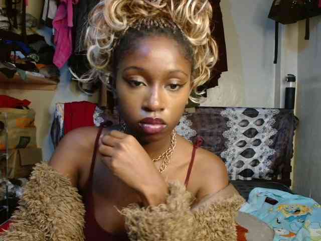 Boughie-birdy webcam