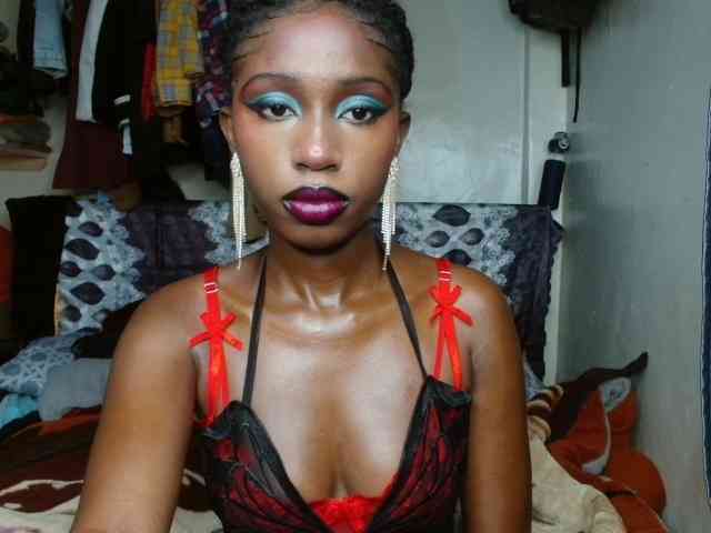 Boughie-birdy webcam