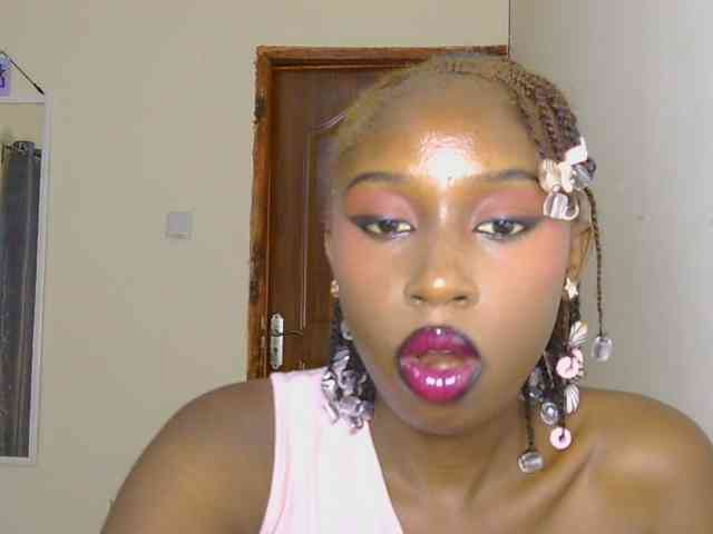 Boughie-birdy webcam