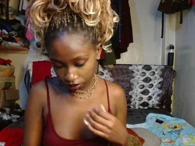 Boughie-birdy webcam