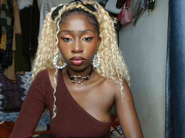Boughie-birdy webcam