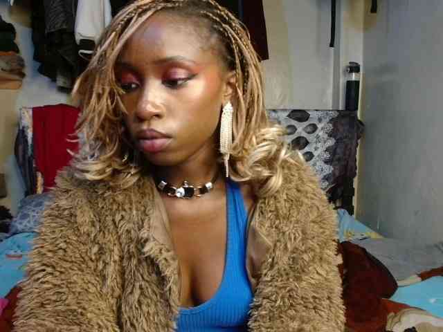 Boughie-birdy webcam