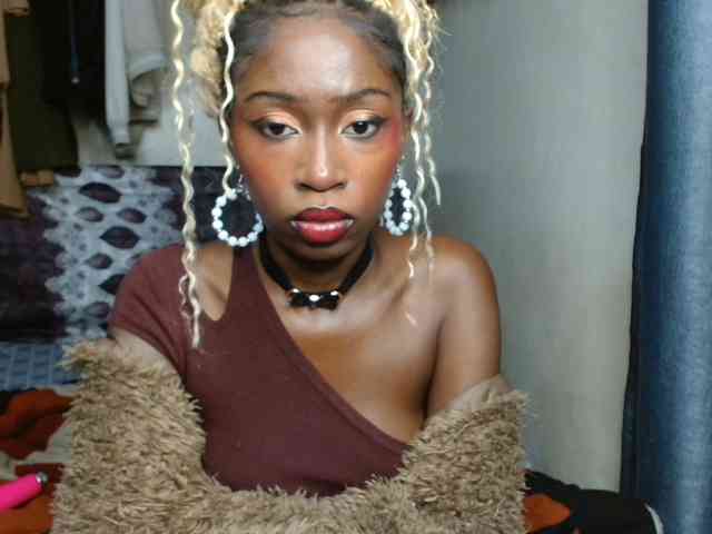 Boughie-birdy webcam