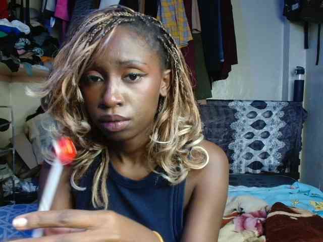Boughie-birdy webcam
