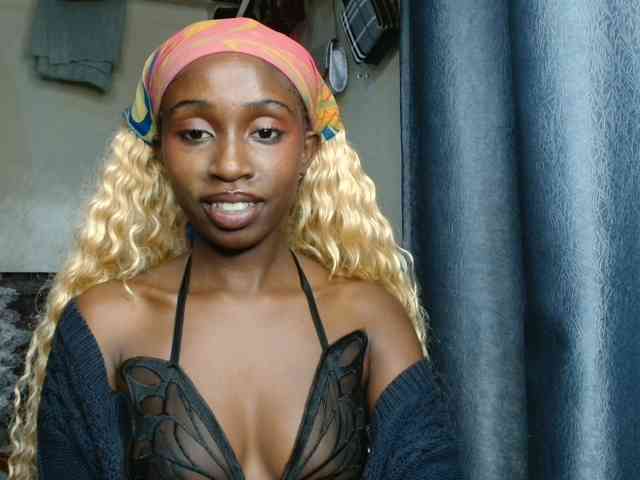 Boughie-birdy webcam