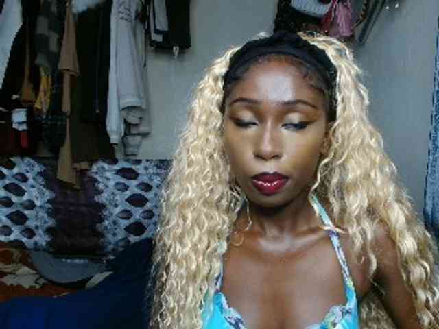 Boughie-birdy webcam