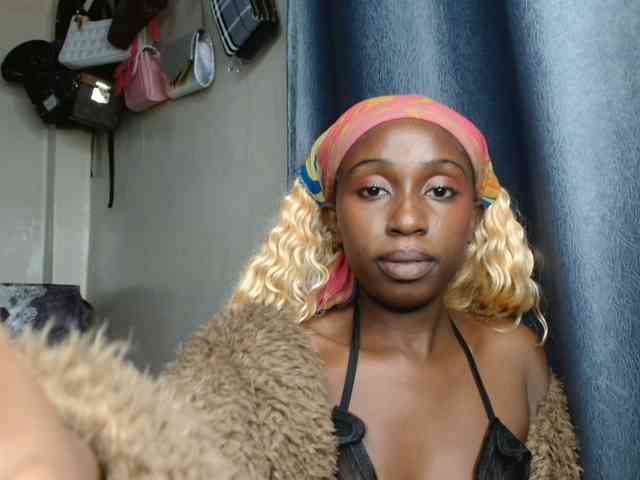 Boughie-birdy webcam