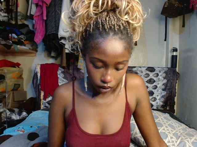 Boughie-birdy webcam