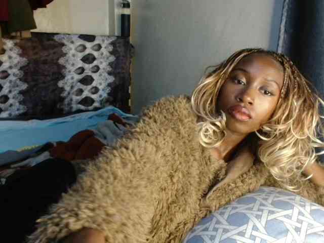 Boughie-birdy webcam