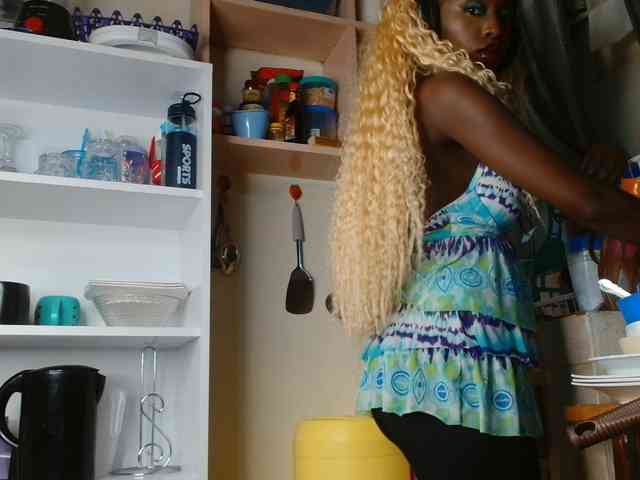Boughie-birdy webcam
