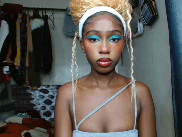 Boughie-birdy webcam
