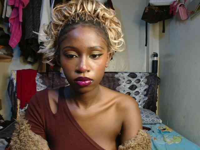 Boughie-birdy webcam