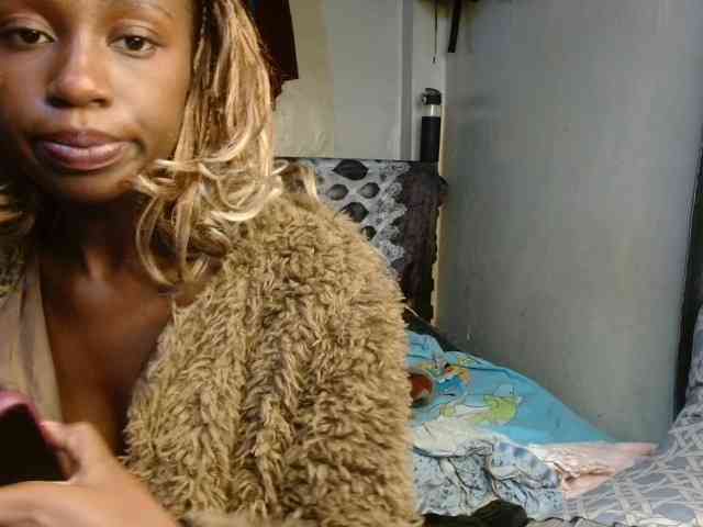 Boughie-birdy webcam