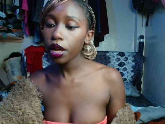 Boughie-birdy webcam