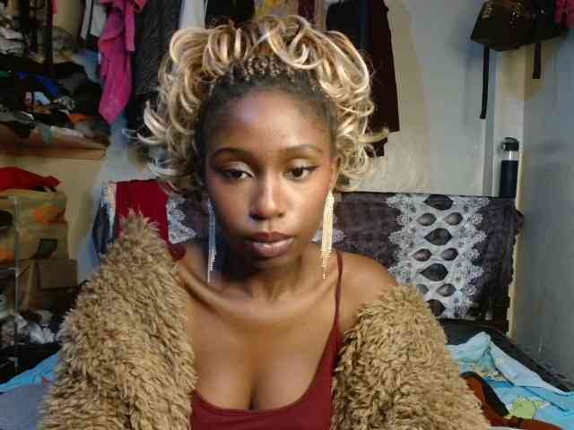 Boughie-birdy webcam