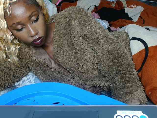 Boughie-birdy webcam