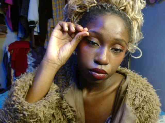 Boughie-birdy webcam