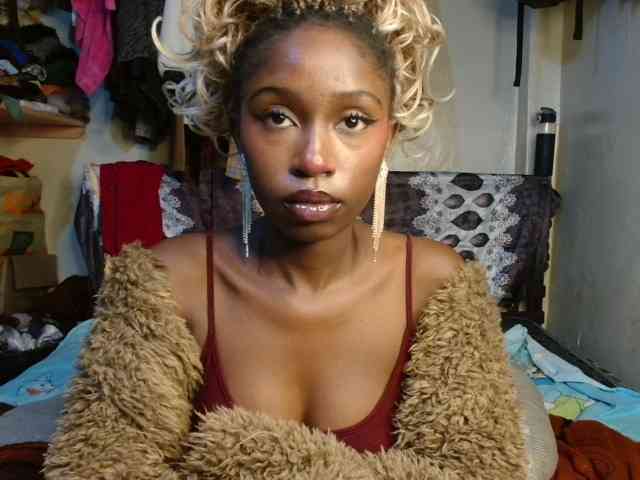 Boughie-birdy webcam