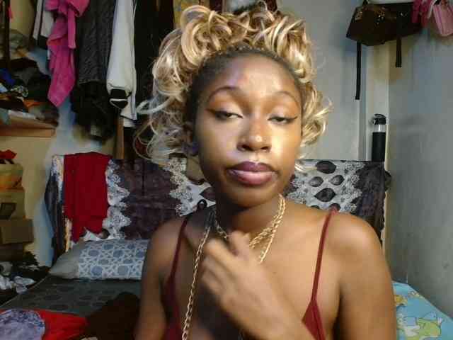 Boughie-birdy webcam