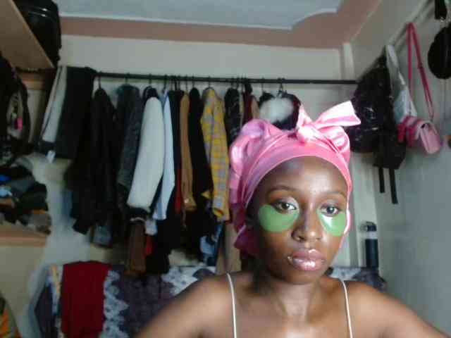 Boughie-birdy webcam