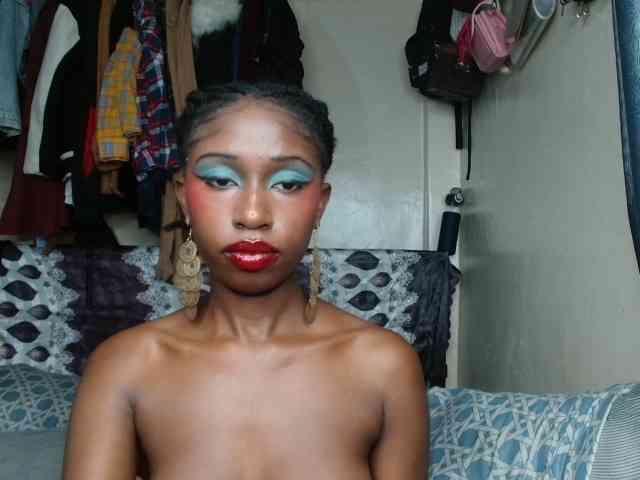 Boughie-birdy webcam