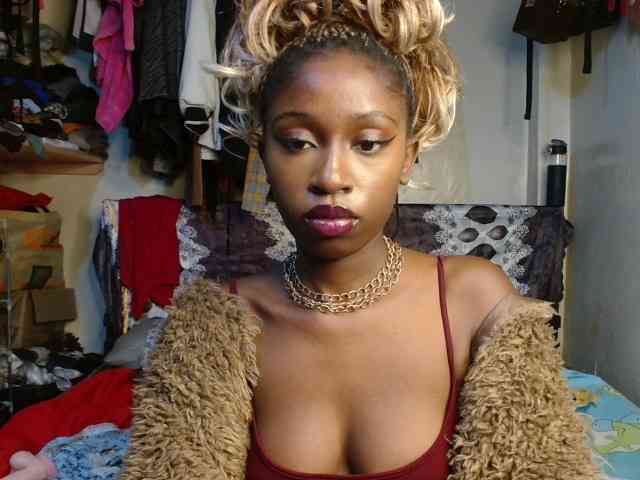 Boughie-birdy webcam