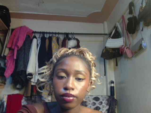 Boughie-birdy webcam