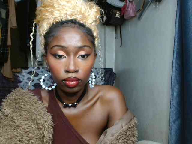 Boughie-birdy webcam