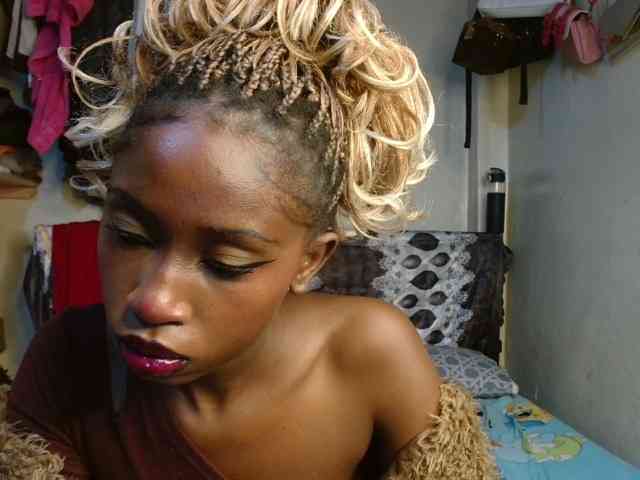Boughie-birdy webcam