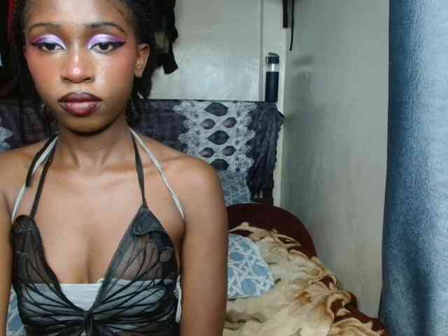 Boughie-birdy webcam