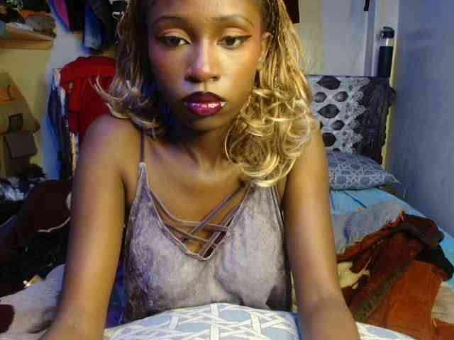 Boughie-birdy webcam