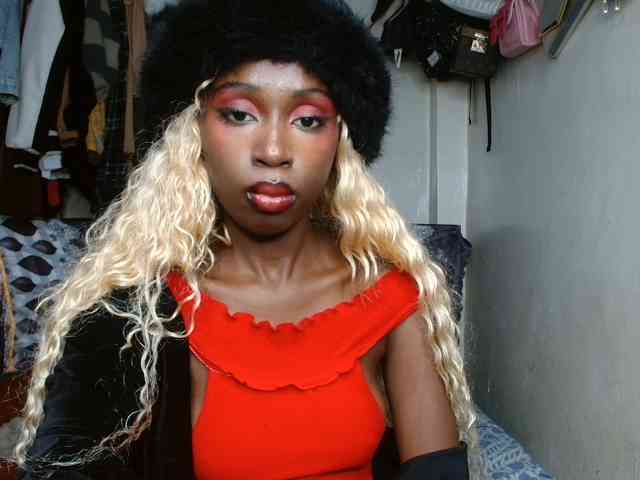 Boughie-birdy webcam