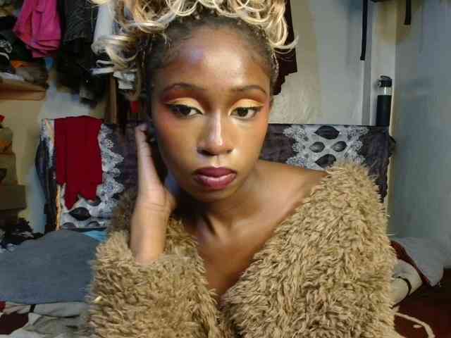 Boughie-birdy webcam