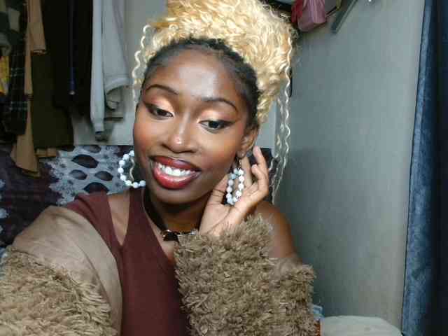 Boughie-birdy webcam