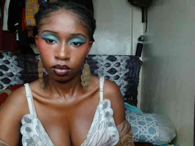 Boughie-birdy webcam