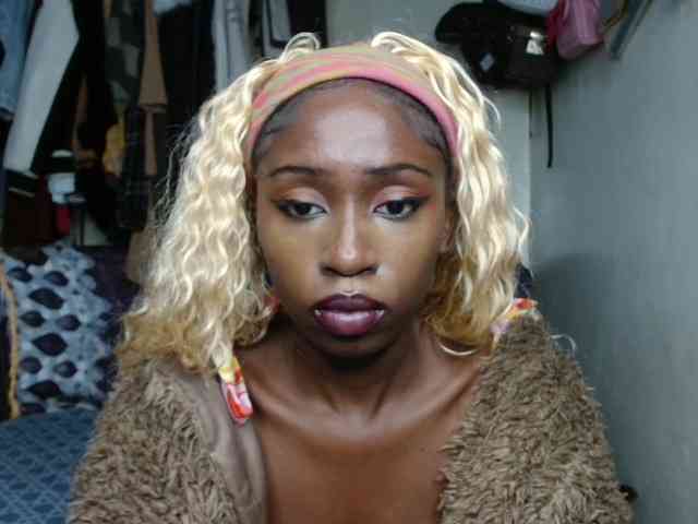Boughie-birdy webcam