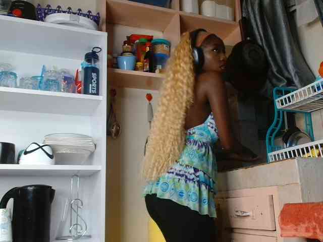 Boughie-birdy webcam
